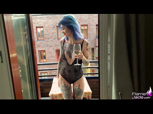 ❤️ Vajzë e jashtëzakonshme që thith me grykë dhe ndyhet me pasion nën qiellin e hapur ❤️ Video e ndyrë në sq.mysexgamer.ru ❌️❤
